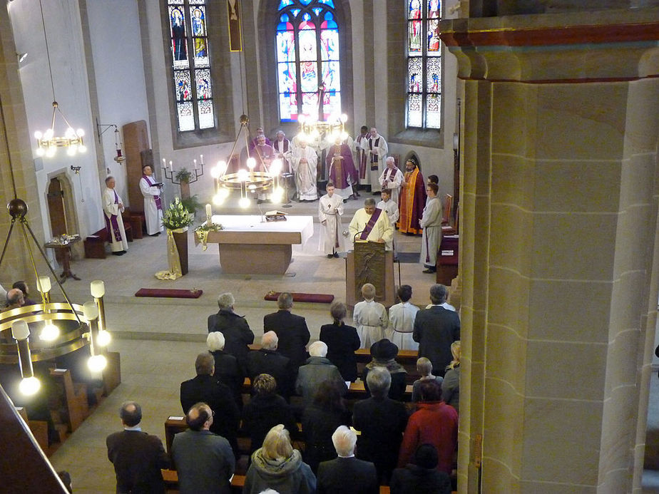 Festgottesdienst zum 50jahrigen Priesterjubiläum von Stadtpfarrer i.R. Geistlichen Rat Ulrich Trzeciok (Foto: Karl-Franz Thiede)